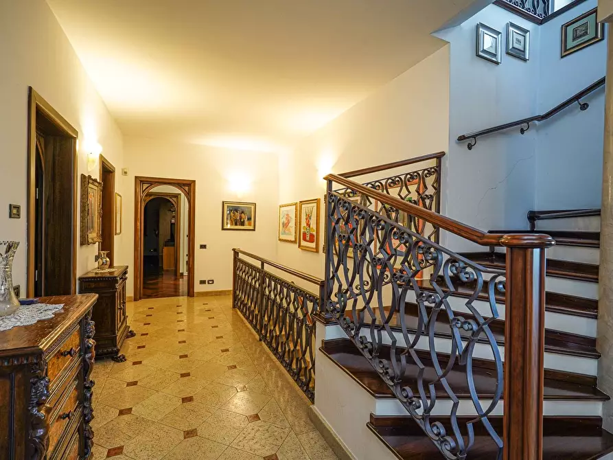 Immagine 29 di Villa in vendita  in Via Valle 1 a Bergamo
