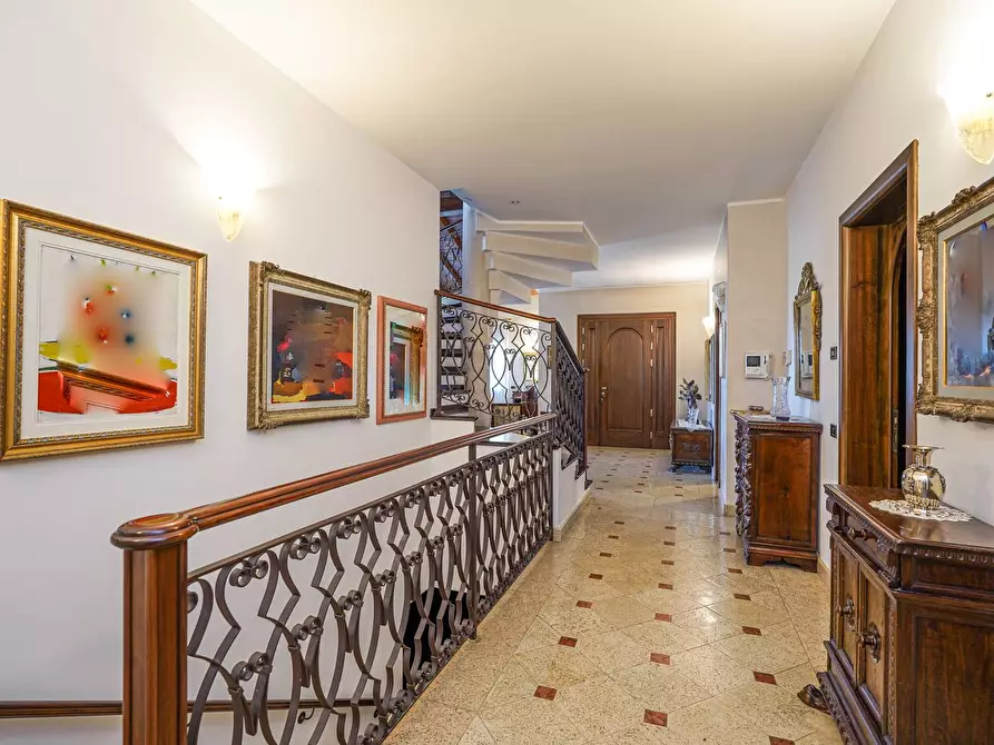 Immagine 31 di Villa in vendita  in Via Valle 1 a Bergamo