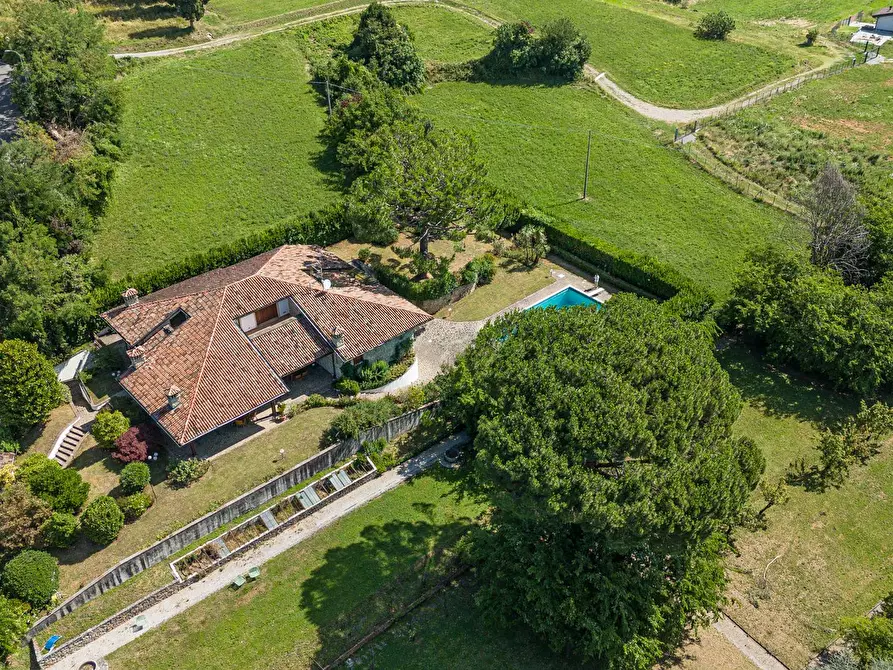 Immagine 55 di Villa in vendita  in Via Valle 1 a Bergamo