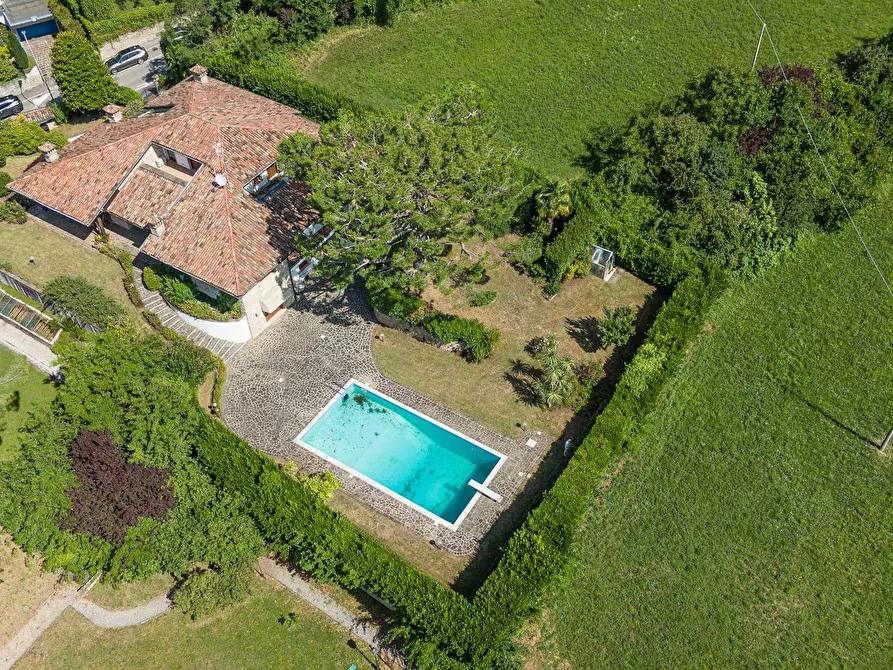 Immagine 57 di Villa in vendita  in Via Valle 1 a Bergamo