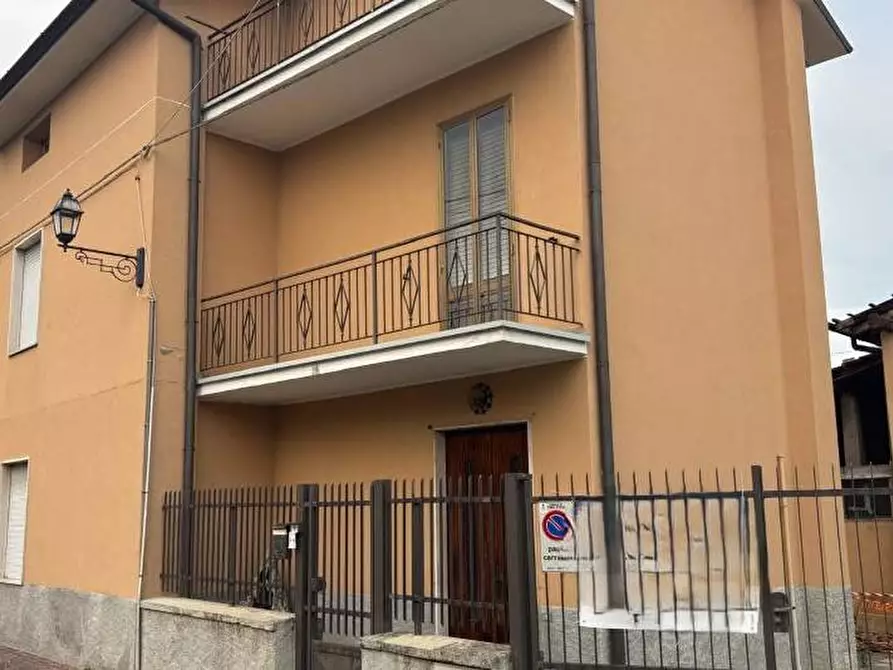 Immagine 5 di Casa indipendente in vendita  in via Carvisi a Terno D'isola