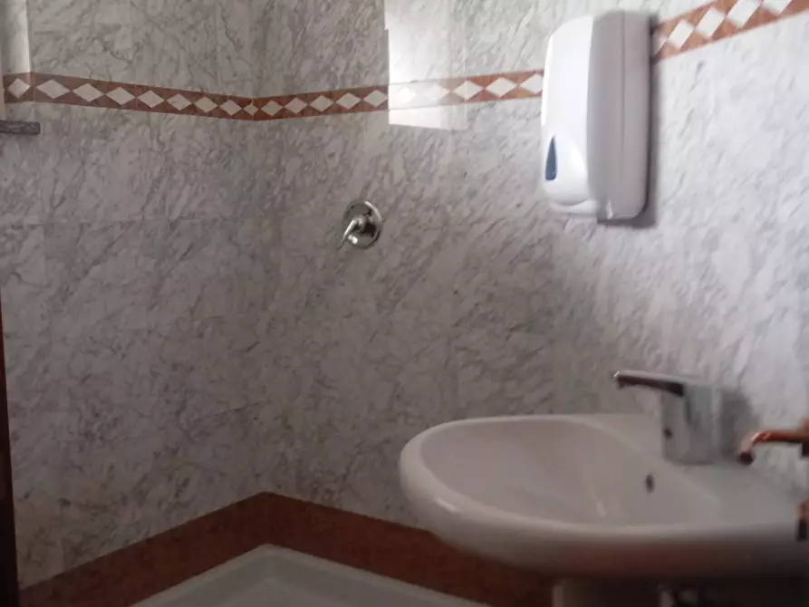 Immagine 31 di Attività commerciale in vendita  in VIA ITALIA 1 a Medolago