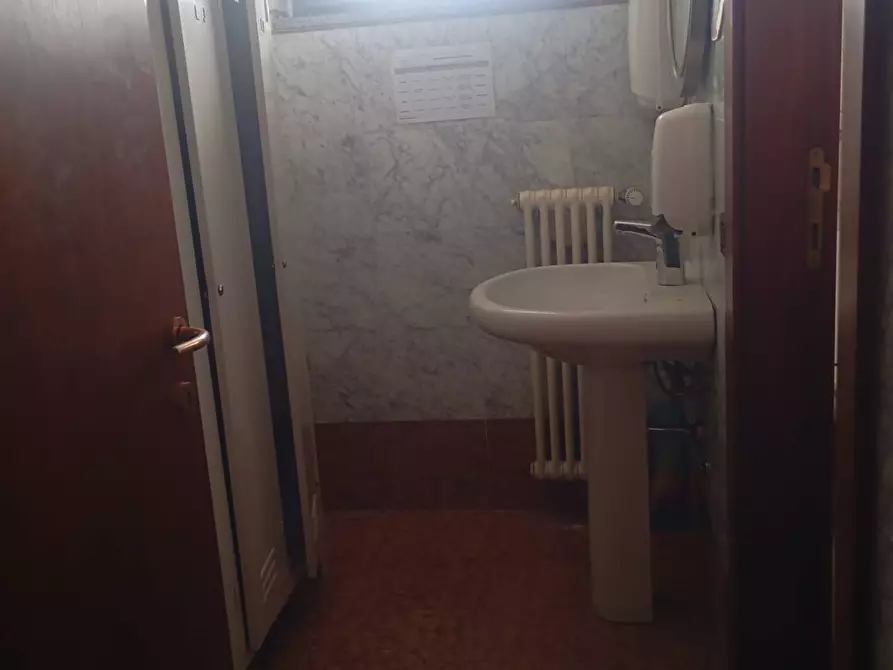 Immagine 32 di Attività commerciale in vendita  in VIA ITALIA 1 a Medolago