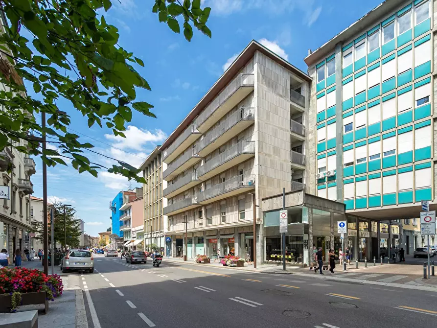 Immagine 16 di Appartamento in vendita  in Passaggio Don Antonio Seghezzi 2 a Bergamo