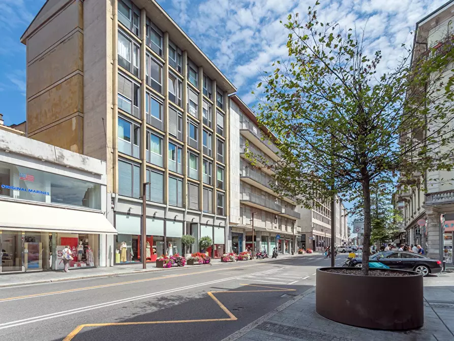 Immagine 15 di Appartamento in vendita  in Passaggio Don Antonio Seghezzi 2 a Bergamo