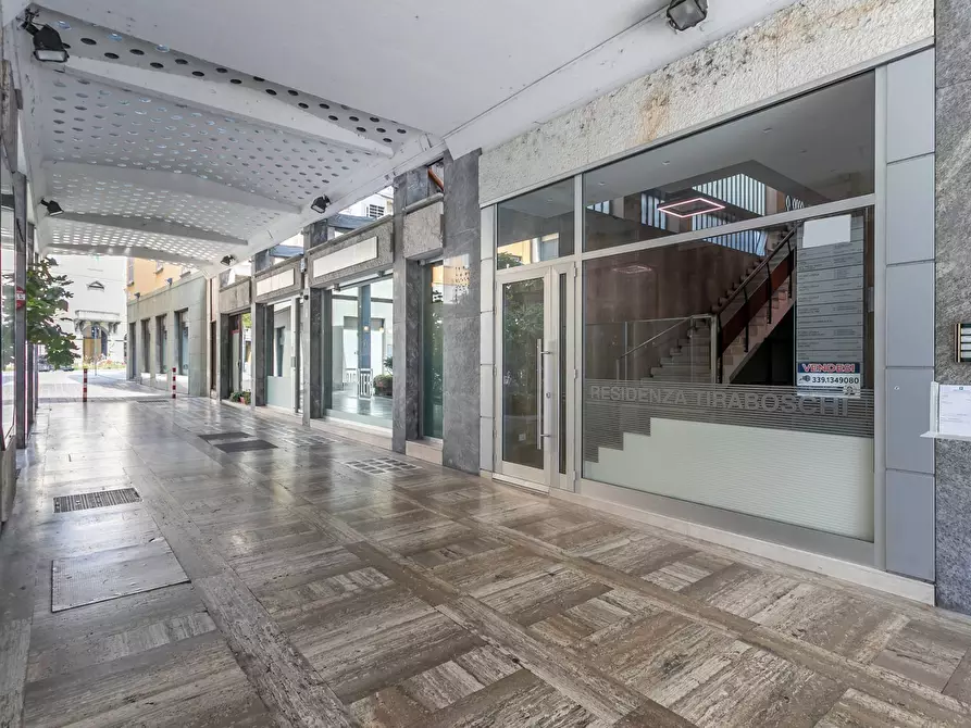 Immagine 28 di Appartamento in vendita  in Passaggio Don Antonio Seghezzi 2 a Bergamo