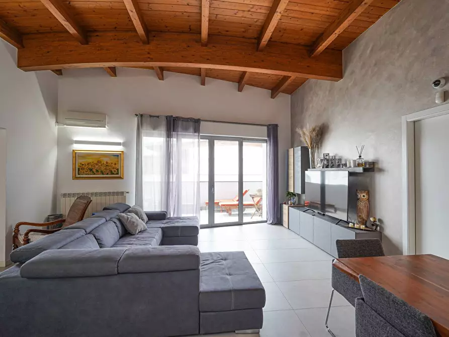 Immagine 3 di Attico in vendita  in via marconi 46 a Seriate