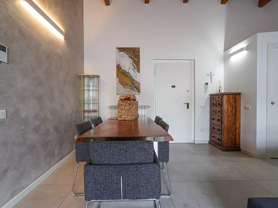 Immagine 8 di Attico in vendita  in via marconi 46 a Seriate