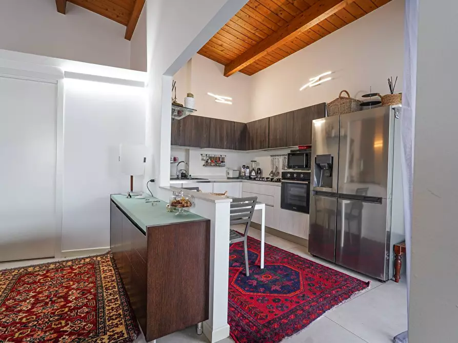 Immagine 12 di Attico in vendita  in via marconi 46 a Seriate