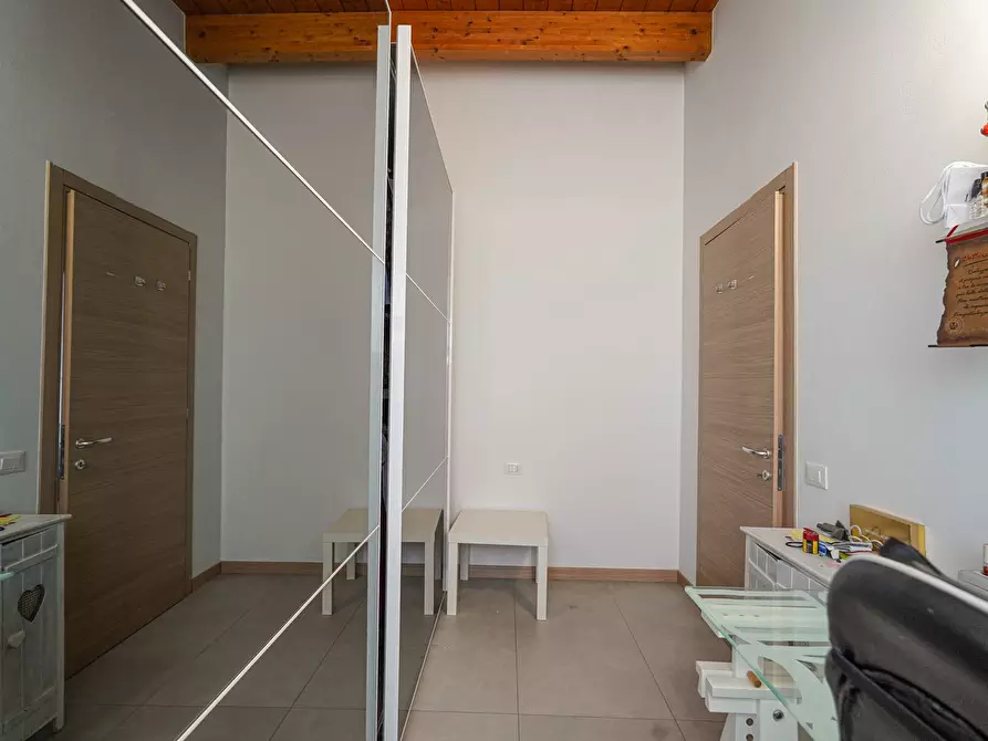 Immagine 20 di Attico in vendita  in via marconi 46 a Seriate