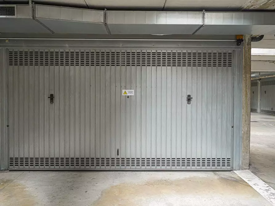 Immagine 23 di Attico in vendita  in via marconi 46 a Seriate