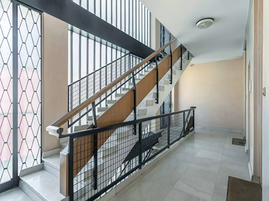 Immagine 26 di Appartamento in vendita  in Don Antonio Seghezzi 2 a Bergamo