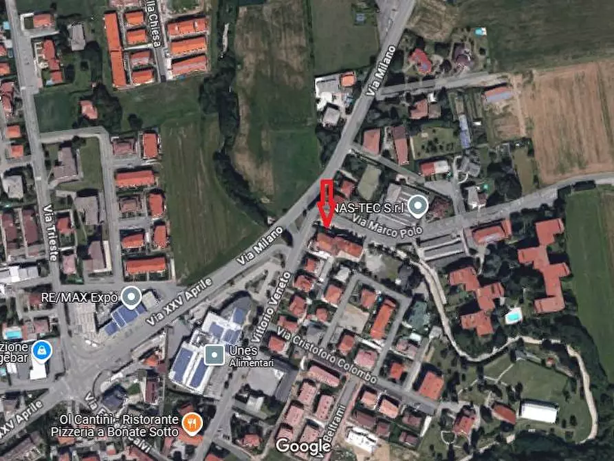 Immagine 49 di Locale commerciale in vendita  in Via Vittorio Veneto 1 a Almenno San Bartolomeo