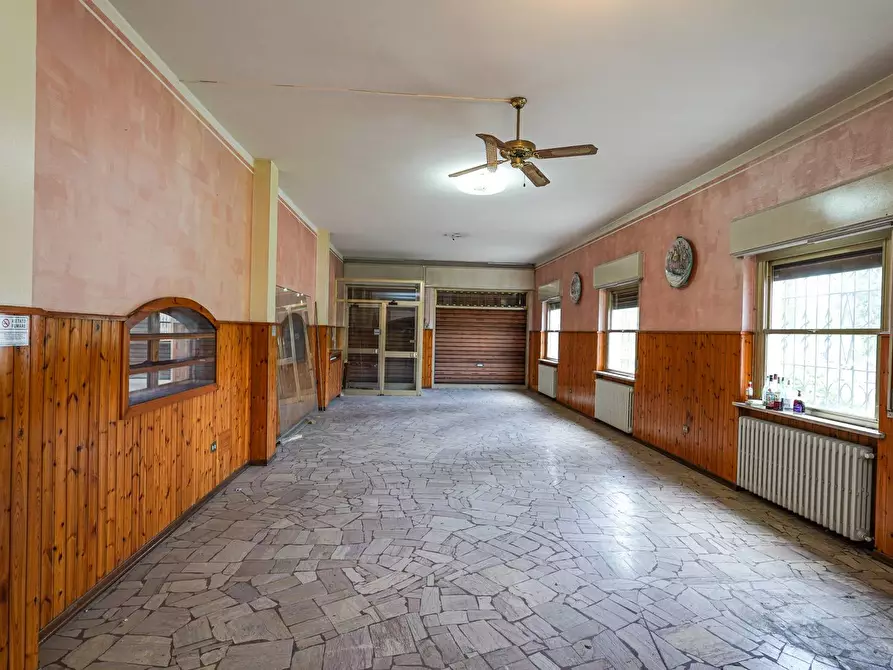 Immagine 5 di Palazzo in vendita  in Via vittorio Veneto 1 a Almenno San Bartolomeo