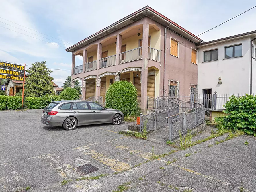 Immagine 13 di Palazzo in vendita  in Via vittorio Veneto 1 a Almenno San Bartolomeo