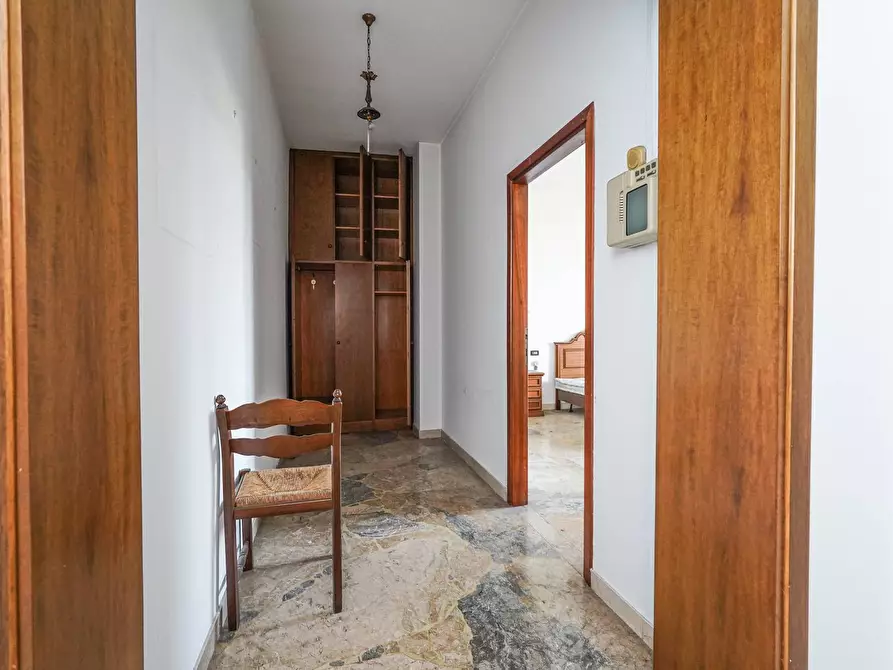 Immagine 40 di Palazzo in vendita  in Via vittorio Veneto 1 a Almenno San Bartolomeo