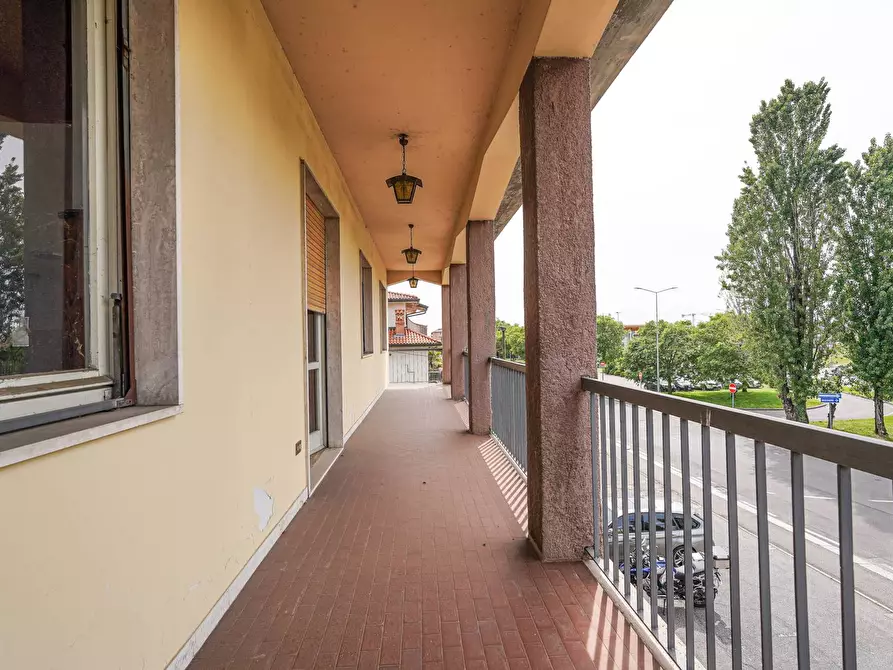 Immagine 51 di Palazzo in vendita  in Via vittorio Veneto 1 a Almenno San Bartolomeo