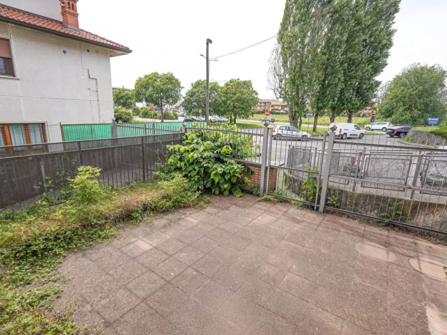 Immagine 56 di Palazzo in vendita  in Via vittorio Veneto 1 a Almenno San Bartolomeo