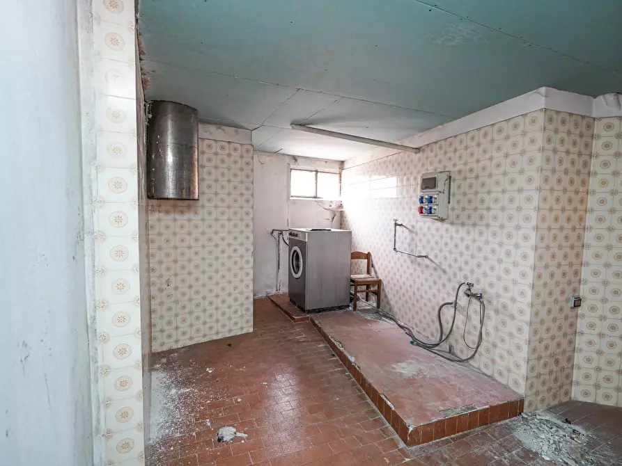 Immagine 70 di Palazzo in vendita  in Via vittorio Veneto 1 a Almenno San Bartolomeo