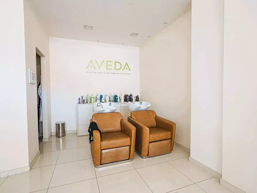 Immagine 6 di Negozio in vendita  in VIA  VERDI 15 a Almenno San Bartolomeo