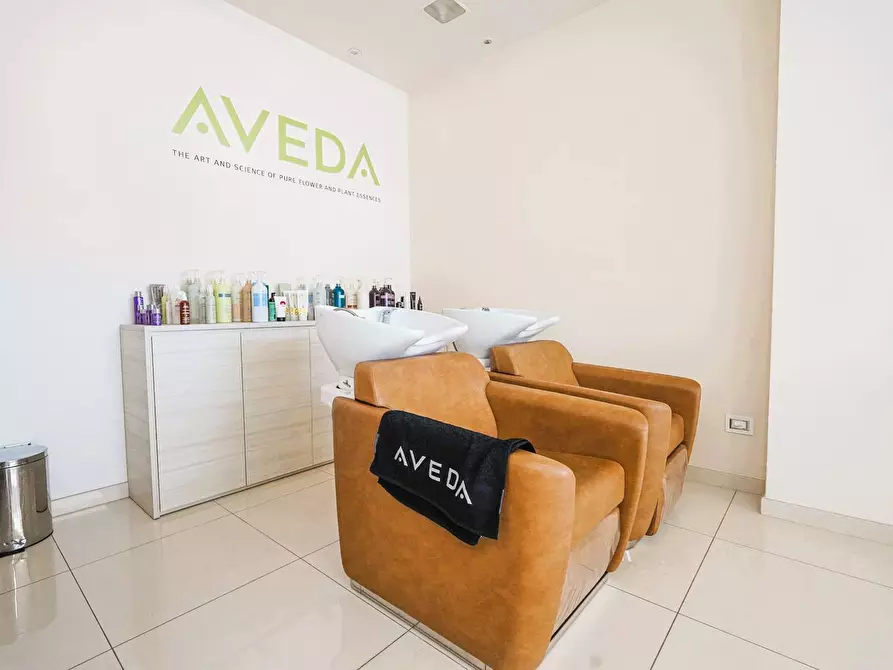 Immagine 8 di Negozio in vendita  in VIA  VERDI 15 a Almenno San Bartolomeo