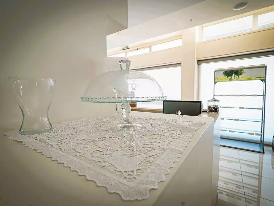 Immagine 9 di Negozio in vendita  in VIA  VERDI 15 a Almenno San Bartolomeo