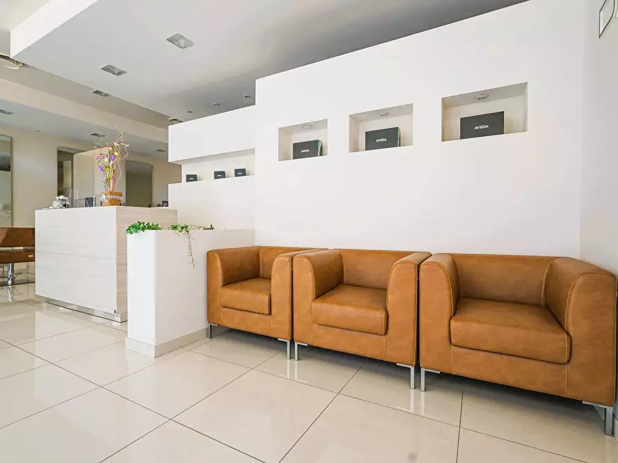 Immagine 15 di Negozio in vendita  in VIA  VERDI 15 a Almenno San Bartolomeo