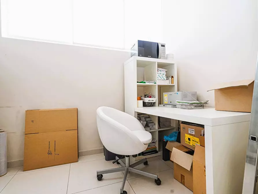 Immagine 37 di Negozio in vendita  in VIA  VERDI 15 a Almenno San Bartolomeo