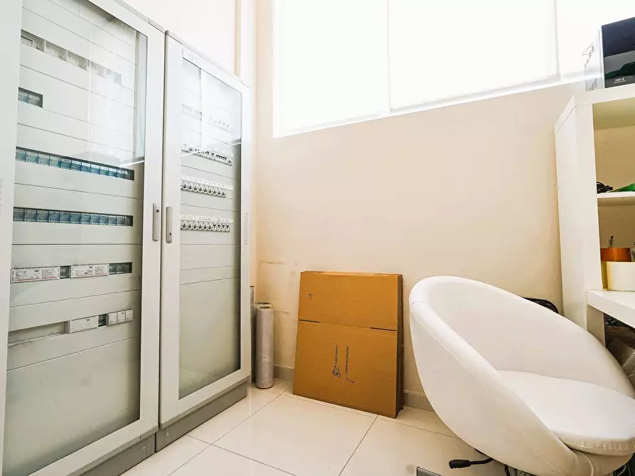 Immagine 38 di Negozio in vendita  in VIA  VERDI 15 a Almenno San Bartolomeo