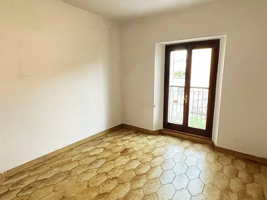 Immagine 8 di Negozio in vendita  in PIAZZA CASTELLO 14 a Castel Rozzone