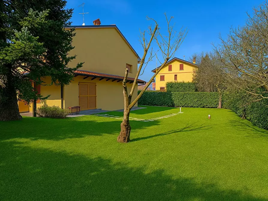 Immagine 2 di Villetta a schiera in vendita  in via villa paradiso 19/I a Cornate D'adda