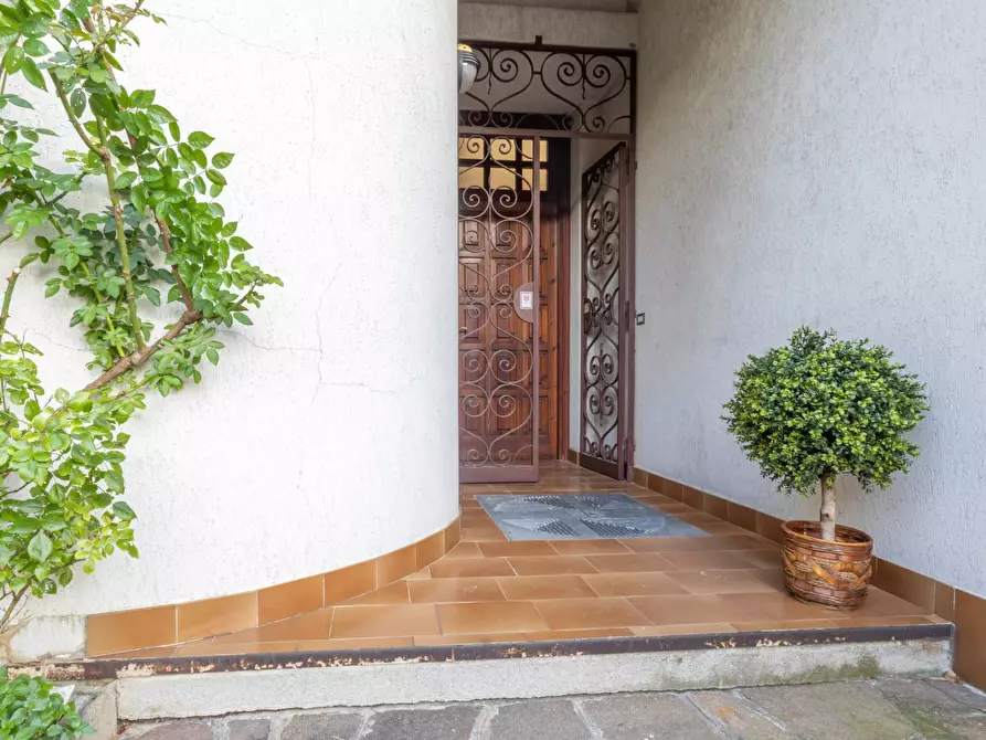 Immagine 5 di Villa in vendita  in via Zavaritt 200 a Gorle