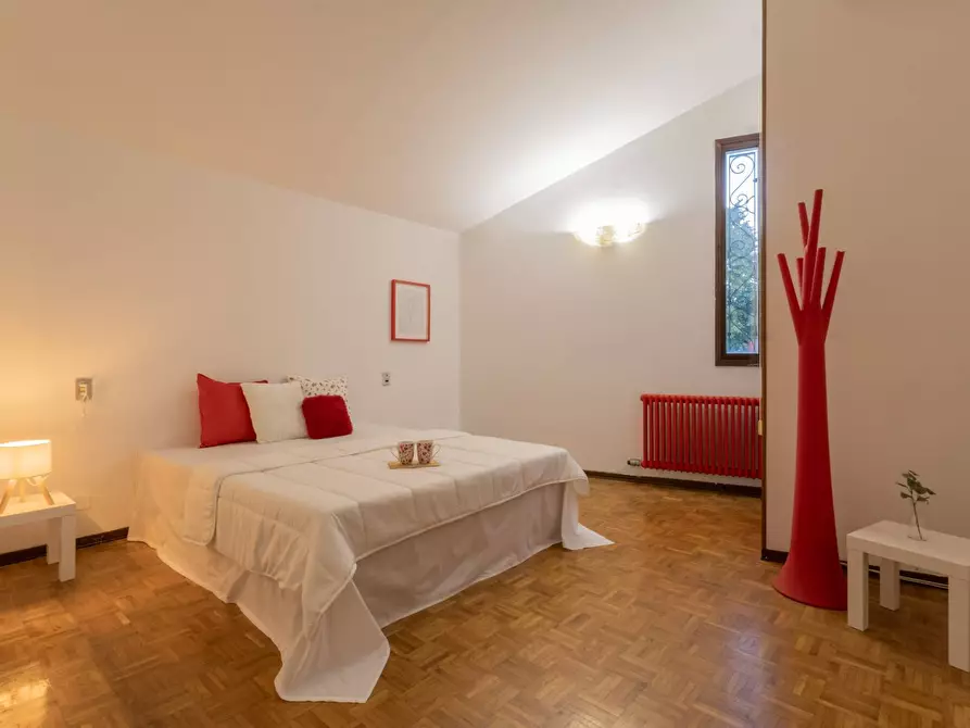 Immagine 11 di Villa in vendita  in via Zavaritt 200 a Gorle