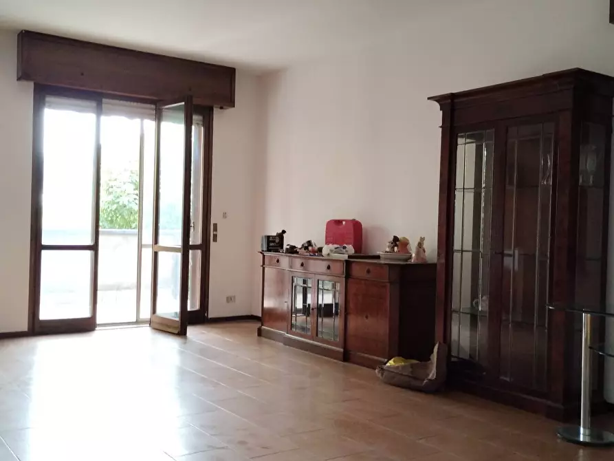Immagine 5 di Villa in vendita  in VIA VERDELLINO 40 a Osio Sotto