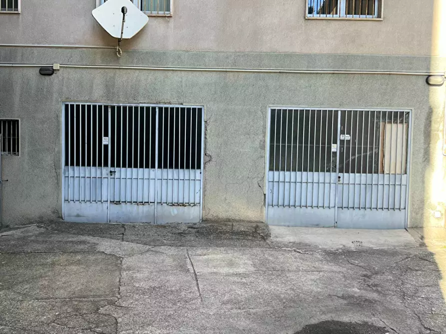 Immagine 20 di Locale commerciale in vendita  in via baschenis 7 a Bergamo