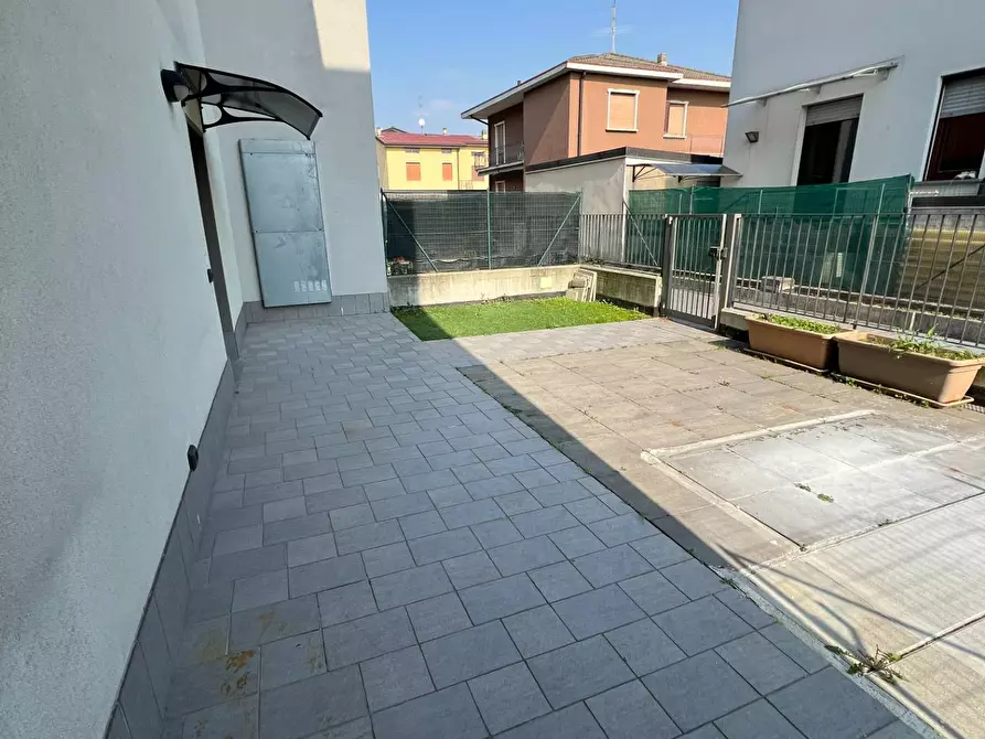 Immagine 8 di Villetta a schiera in vendita  in Via Doria 9 a Ciserano