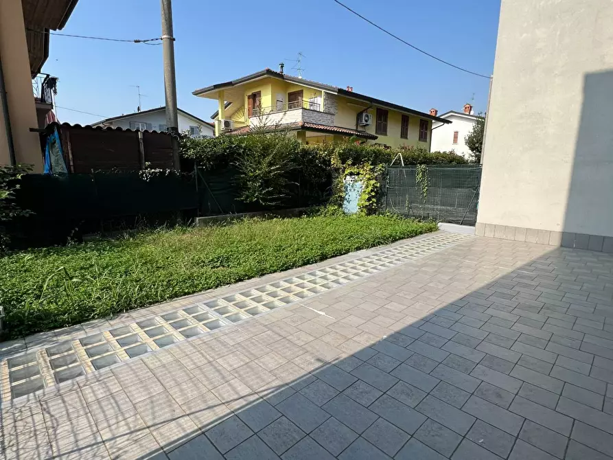 Immagine 5 di Villetta a schiera in vendita  in Via Doria 9 a Ciserano