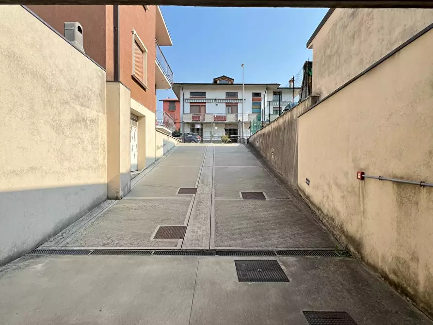 Immagine 35 di Villetta a schiera in vendita  in Via Doria 9 a Ciserano