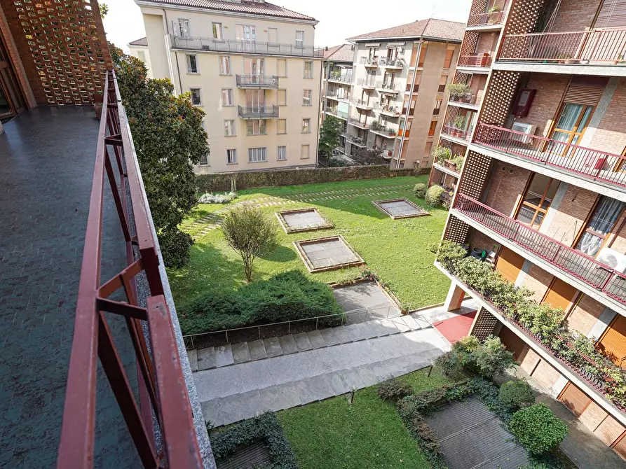 Immagine 21 di Appartamento in vendita  in VIA SANT'ALESSANDRO 72 a Bergamo