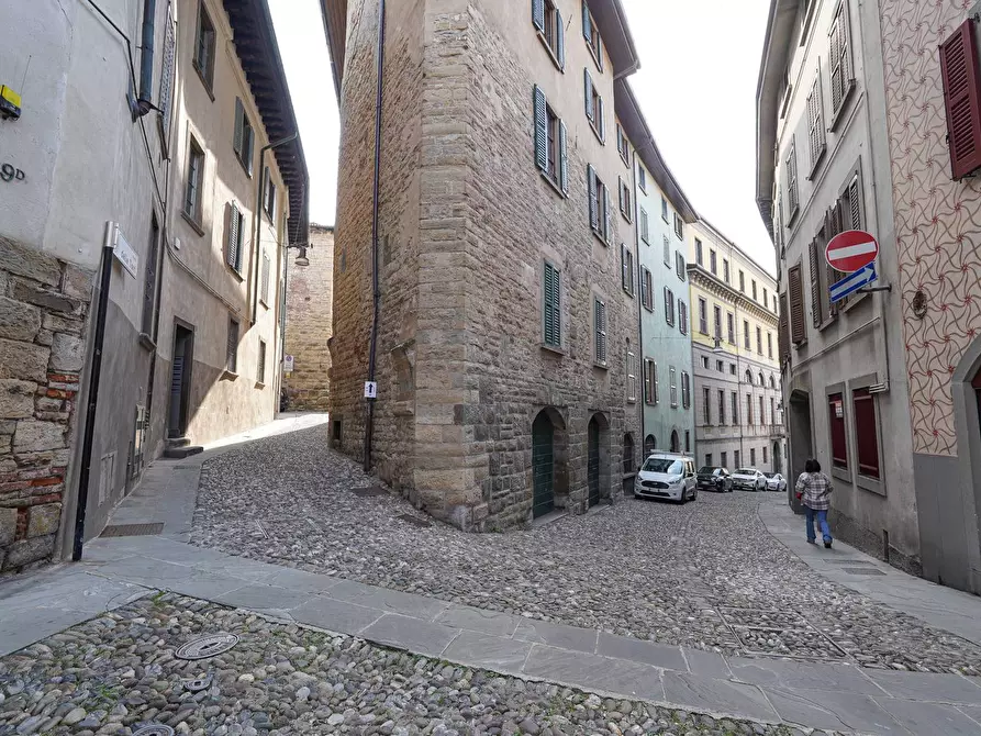Immagine 24 di Appartamento in vendita  in VIA SANT'ALESSANDRO 72 a Bergamo