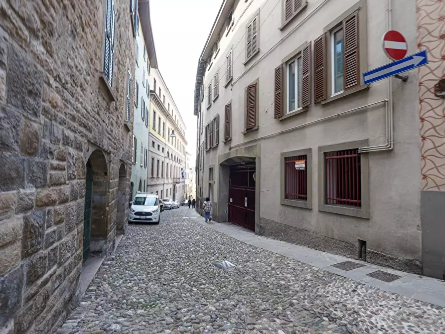 Immagine 25 di Appartamento in vendita  in VIA SANT'ALESSANDRO 72 a Bergamo