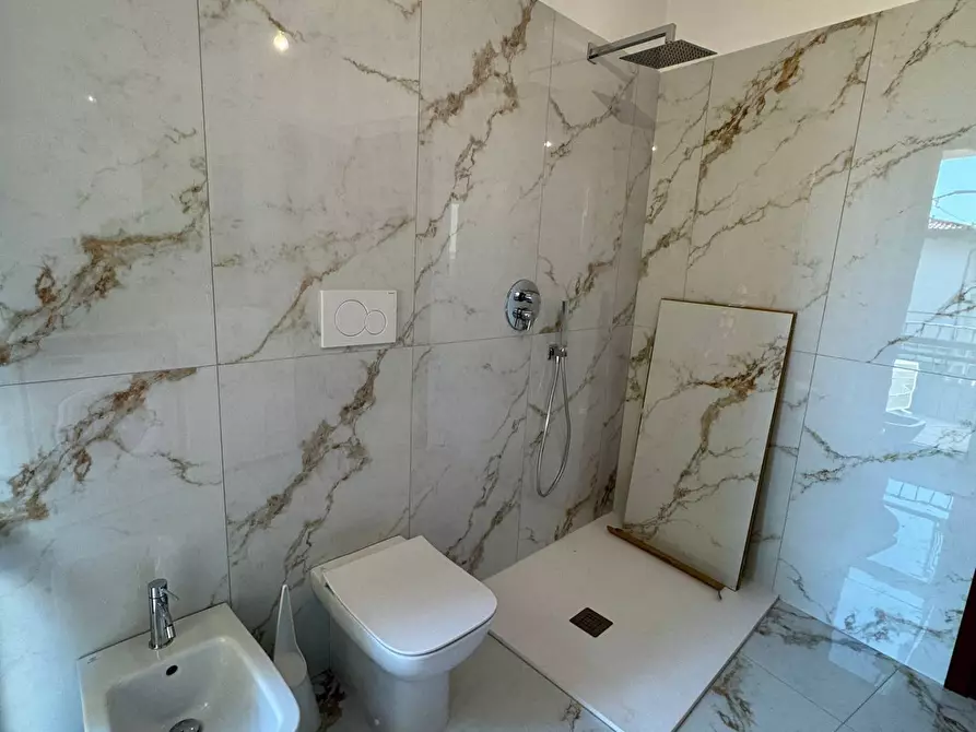 Immagine 13 di Appartamento in vendita  in Via Capersegno 1 a Almenno San Bartolomeo