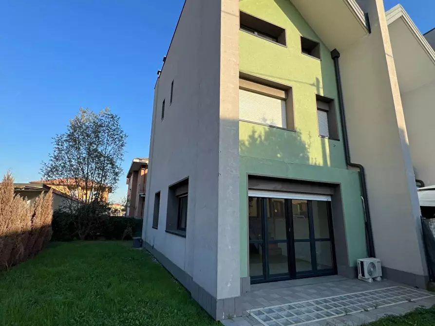 Immagine 1 di Villetta a schiera in vendita  in DORIA 29 a Ciserano