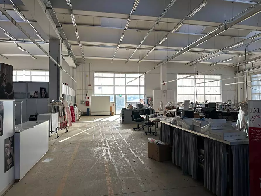 Immagine 15 di Capannone industriale in vendita  in VIA DON PEDRINELLI 65 a Almenno San Bartolomeo