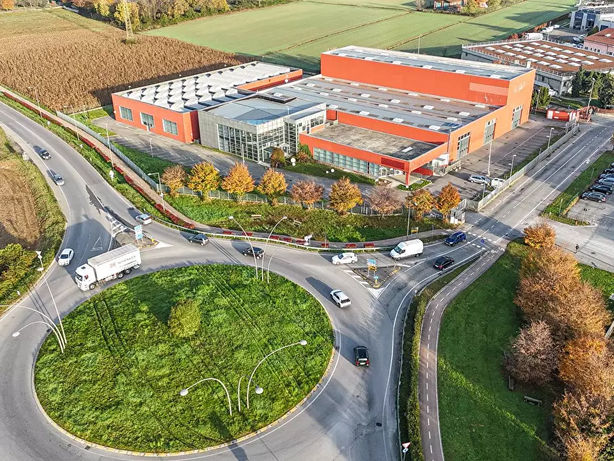 Immagine 2 di Capannone industriale in affitto  in VIA DON PEDRINELLI 65 a Almenno San Bartolomeo