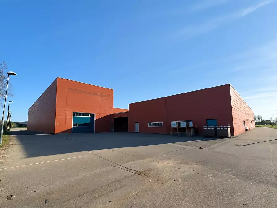 Immagine 8 di Capannone industriale in affitto  in VIA DON PEDRINELLI 65 a Almenno San Bartolomeo