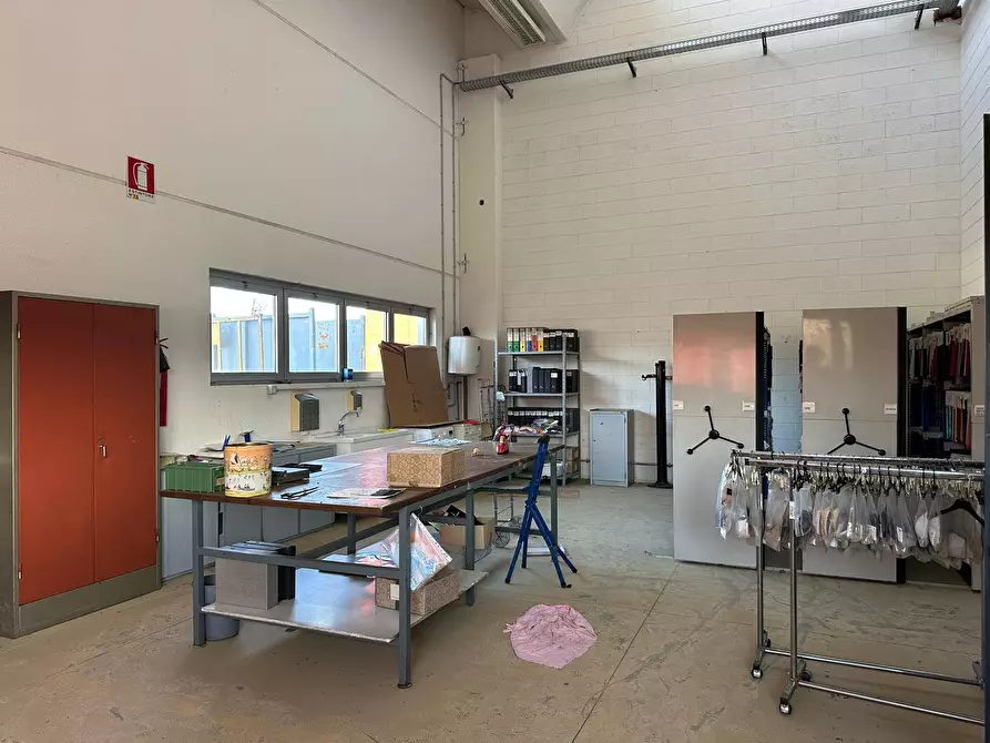 Immagine 23 di Capannone industriale in vendita  in VIA DON PADRE CESARE ALBISETTI a Almenno San Bartolomeo
