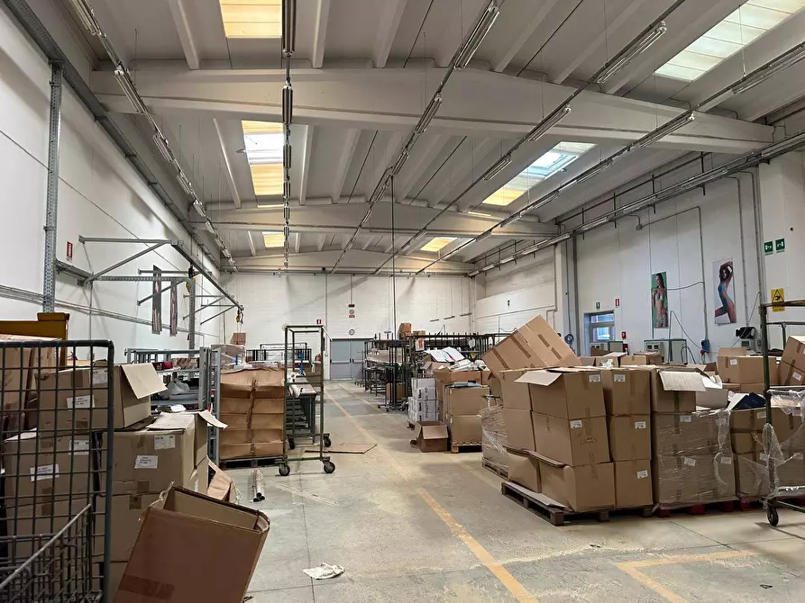 Immagine 29 di Capannone industriale in vendita  in VIA DON PADRE CESARE ALBISETTI a Almenno San Bartolomeo