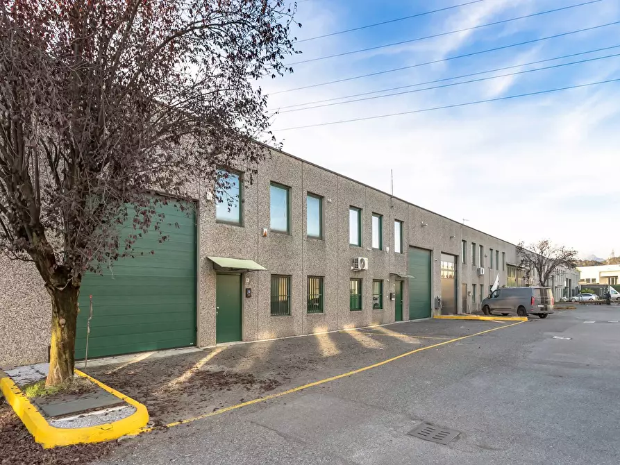 Immagine 1 di Capannone industriale in vendita  in Via Quinto Alpini 5 a Bagnatica