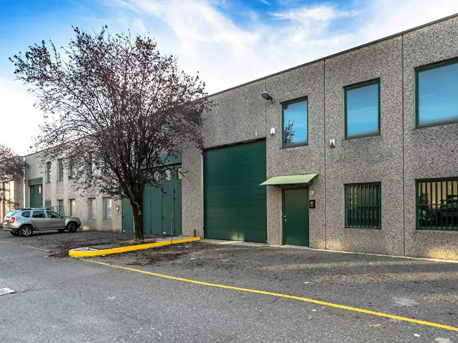 Immagine 2 di Capannone industriale in vendita  in Via Quinto Alpini 5 a Bagnatica